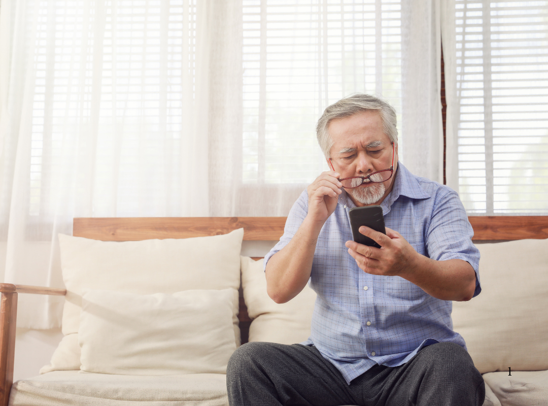 Common Eye Problems in Older Adults: What Are the Signs to Watch?